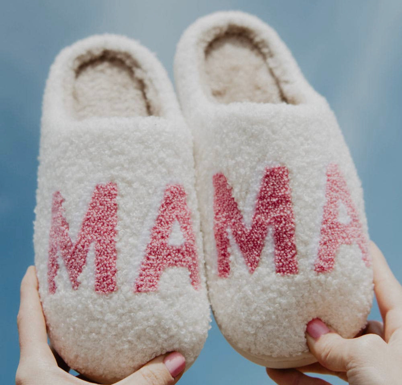 M A M A Slippers