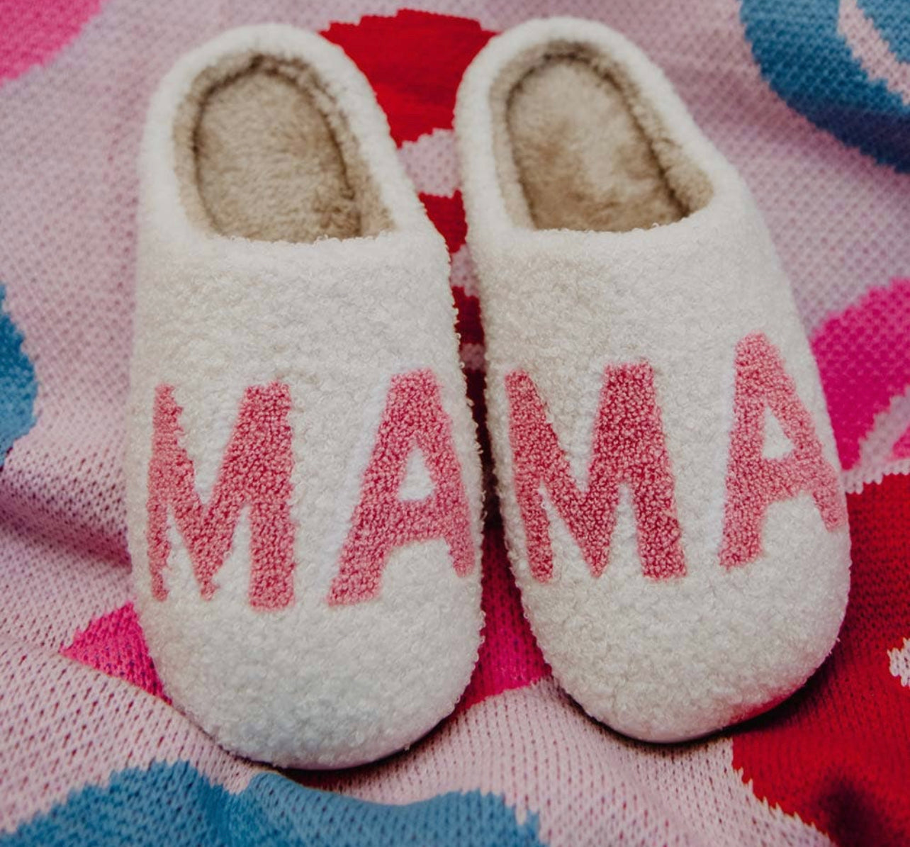 M A M A Slippers